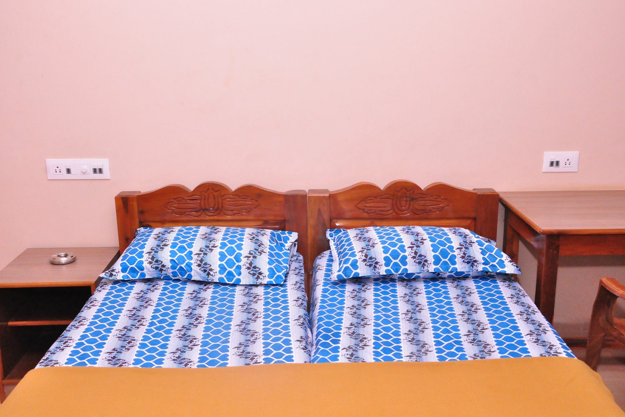 Anjuna Blue Resort Ngoại thất bức ảnh