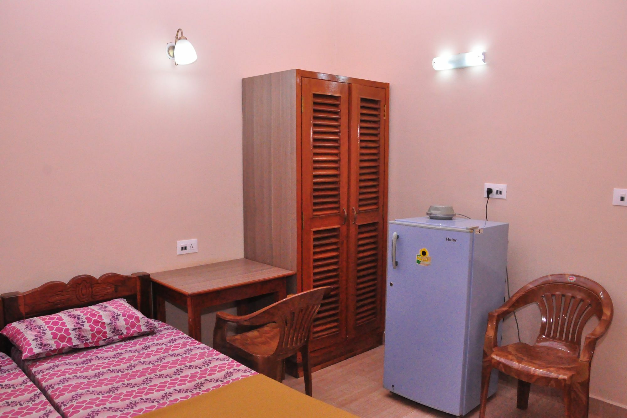 Anjuna Blue Resort Ngoại thất bức ảnh